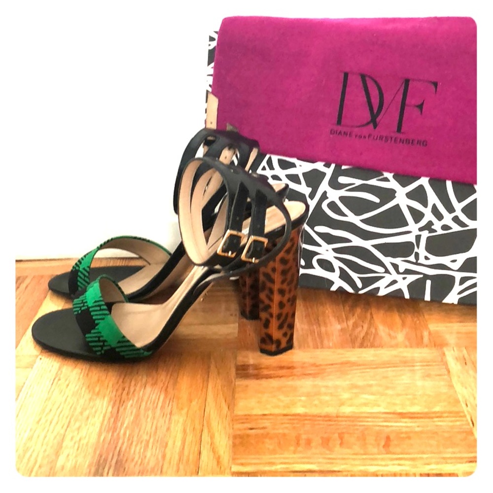 DVF Vera Too Green / Black with Tortoise Heel